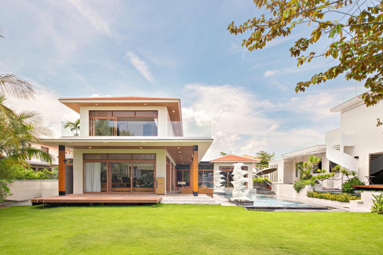 Deluxe Ocean Villa Along The Beach Da Nang Esterno foto