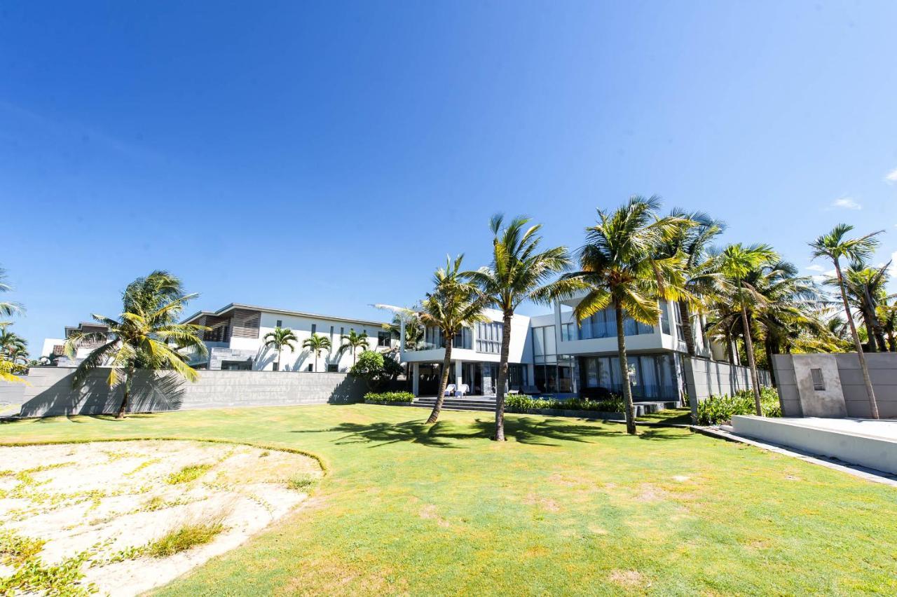 Deluxe Ocean Villa Along The Beach Da Nang Esterno foto