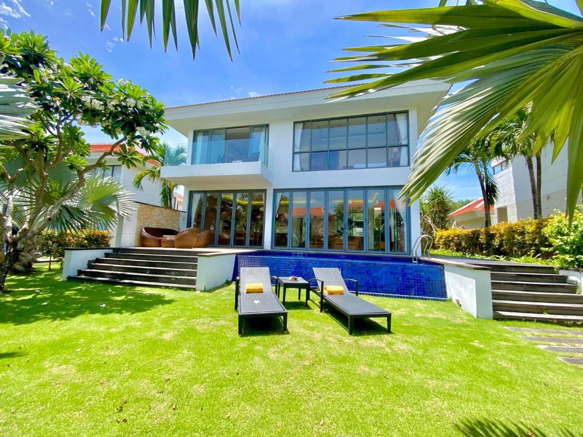 Deluxe Ocean Villa Along The Beach Da Nang Esterno foto