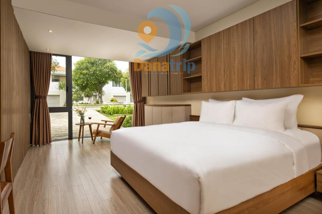 Deluxe Ocean Villa Along The Beach Da Nang Esterno foto