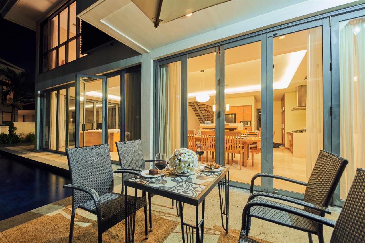 Deluxe Ocean Villa Along The Beach Da Nang Esterno foto