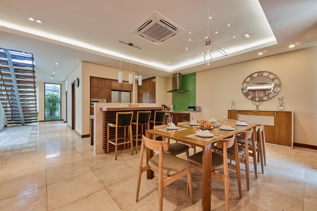 Deluxe Ocean Villa Along The Beach Da Nang Esterno foto