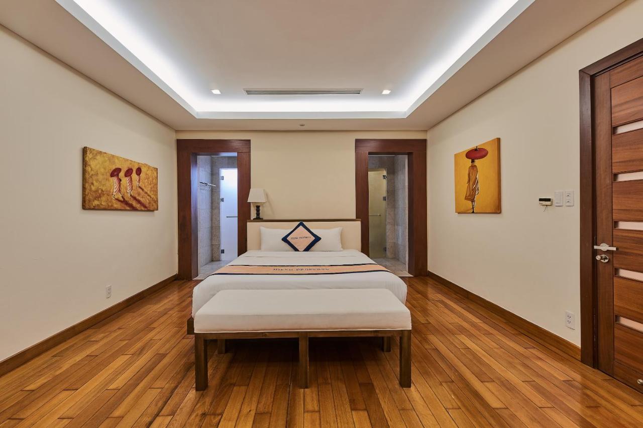 Deluxe Ocean Villa Along The Beach Da Nang Esterno foto